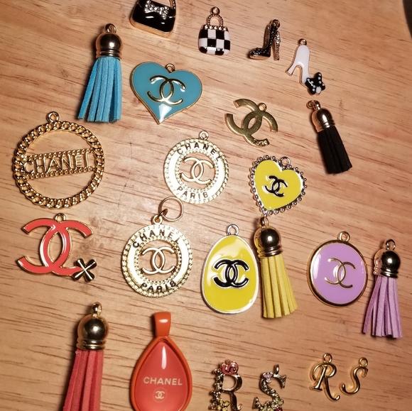 Jewelry - Picture 5 of 16